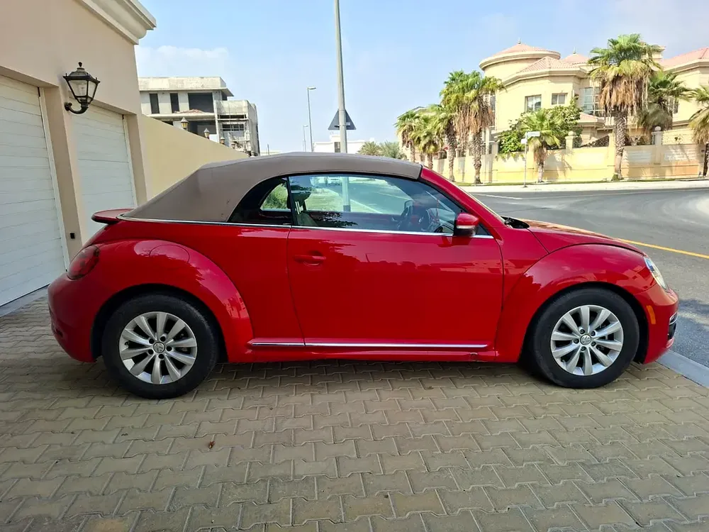 2019  Volkswagen beetle 2.0T in perfect condition - Image 13