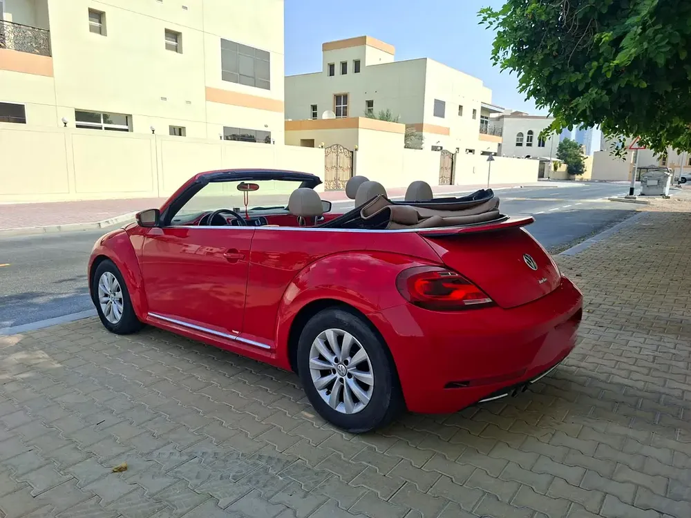 2019  Volkswagen beetle 2.0T in perfect condition - Image 7