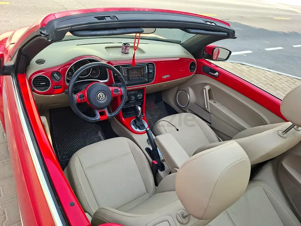 2019  Volkswagen beetle 2.0T in perfect condition - Image 8