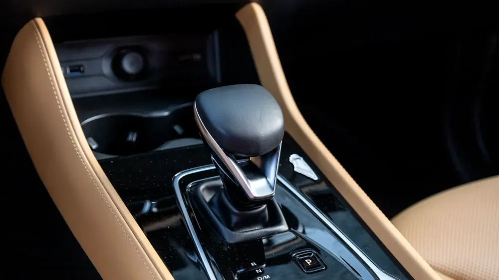MG HS Luxury 2025, GCC Specs under Agency Warranty and Service Contract - Image 16