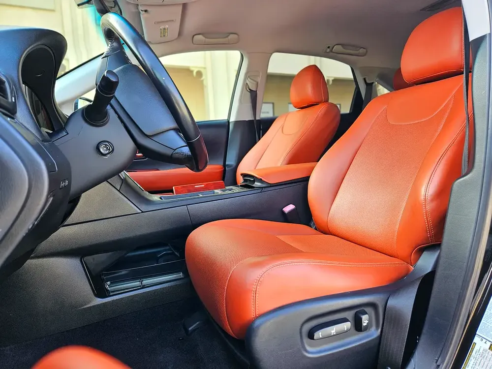Lexus RX 350 Premier 2012 - American Specs - Premium Condition Low KM Luxury SUV - Image 7
