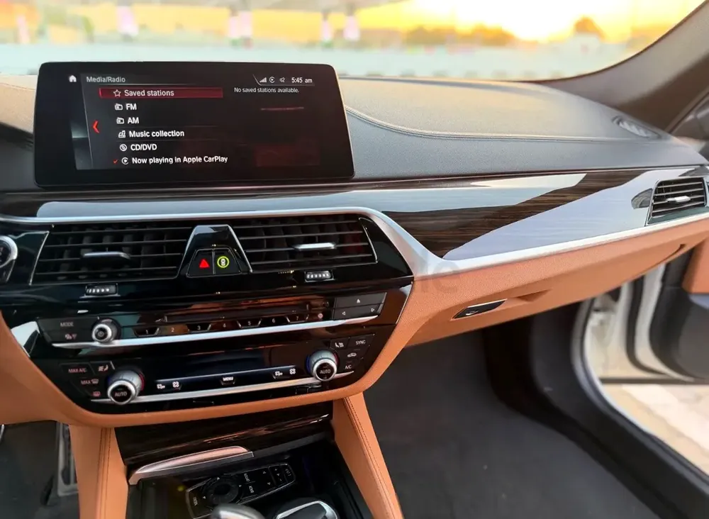 2018 BMW 5-Series 530i M Sport | GCC Specs | Pristine Condition - Image 12