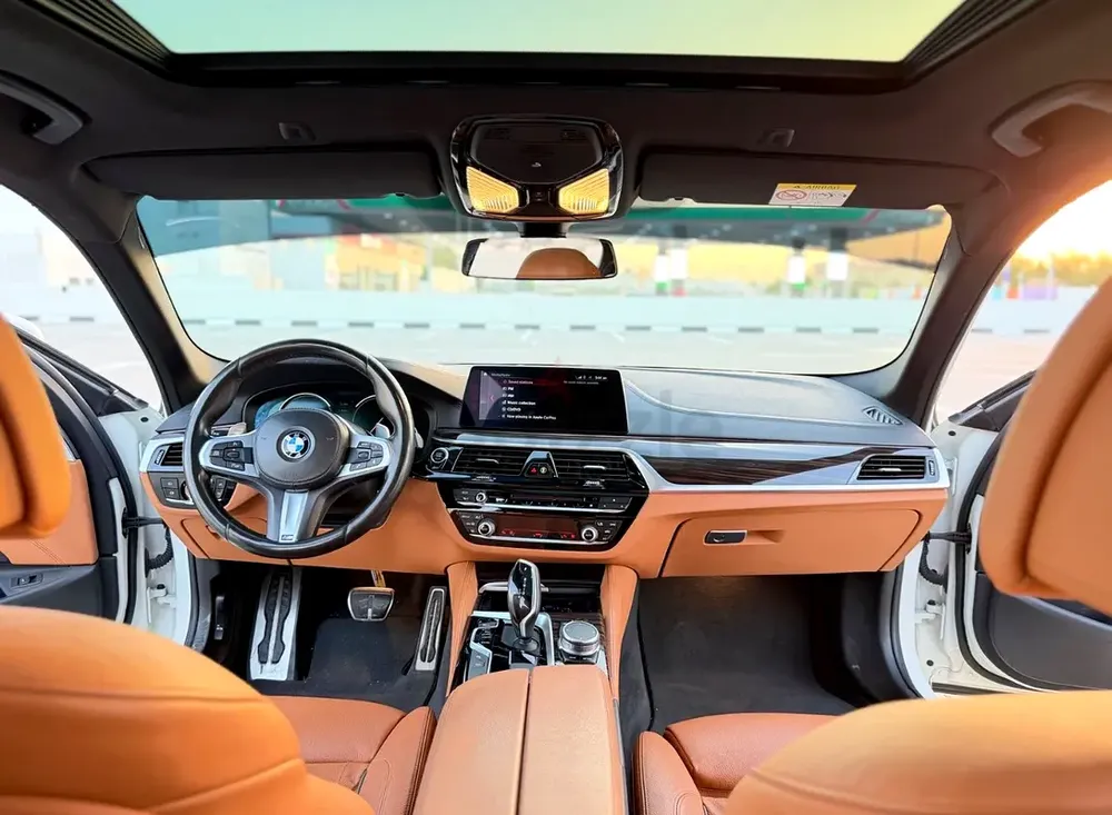 2018 BMW 5-Series 530i M Sport | GCC Specs | Pristine Condition - Image 9