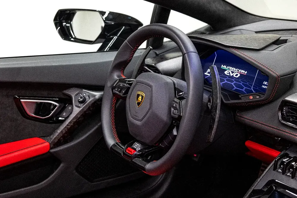 2022 Lamborghini Huracan EVO Spyder - European Specs - Image 9