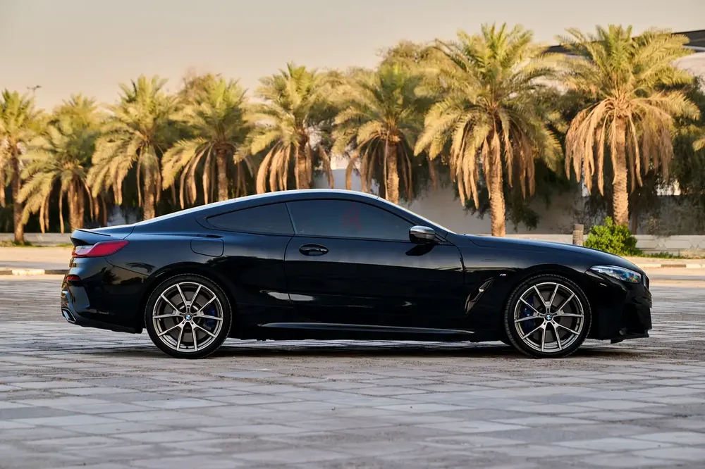 BMW 8-Series M850i xDrive - Image 4