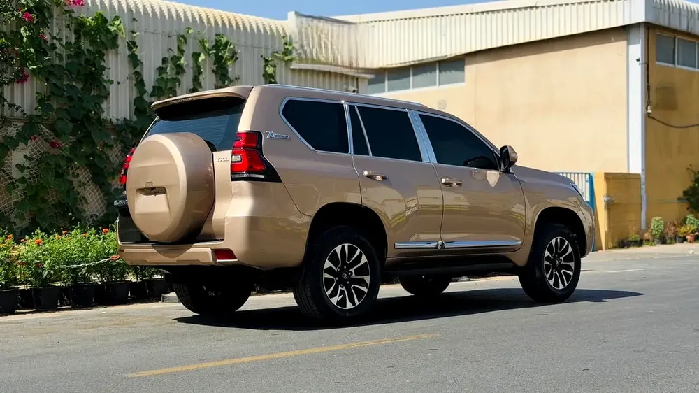Toyota Prado 2011 modified to 2022 model GCC spec - Image 5