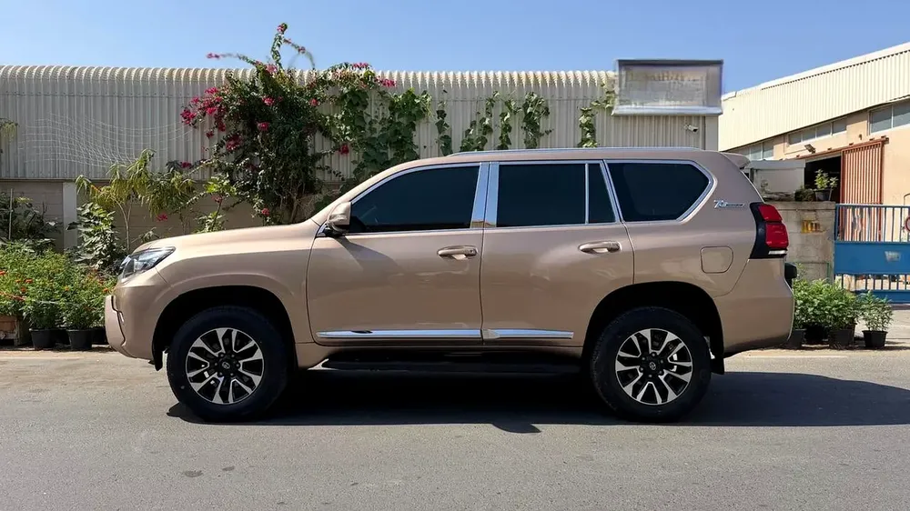 Toyota Prado 2011 modified to 2022 model GCC spec - Image 7