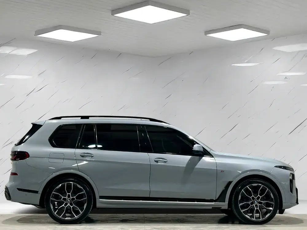 6,014AED/MONTH -- X7 M-SPORT PRO -- BMW WARRANTY/SERVICE - Image 4