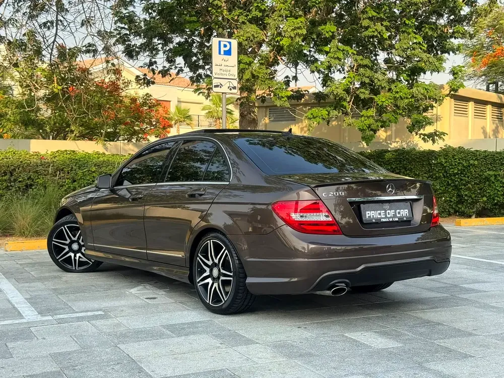 GCC 2014 Mercedes-Benz C200 2.0L 4 Cylinders // IMMACULATE CONDITION!!! - Image 7