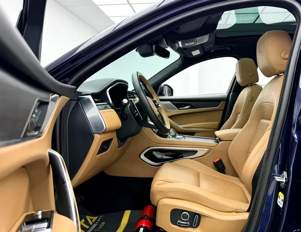 2021 Jaguar F-Pace P250, Warranty, Full Agency Service History, GCC - Image 14