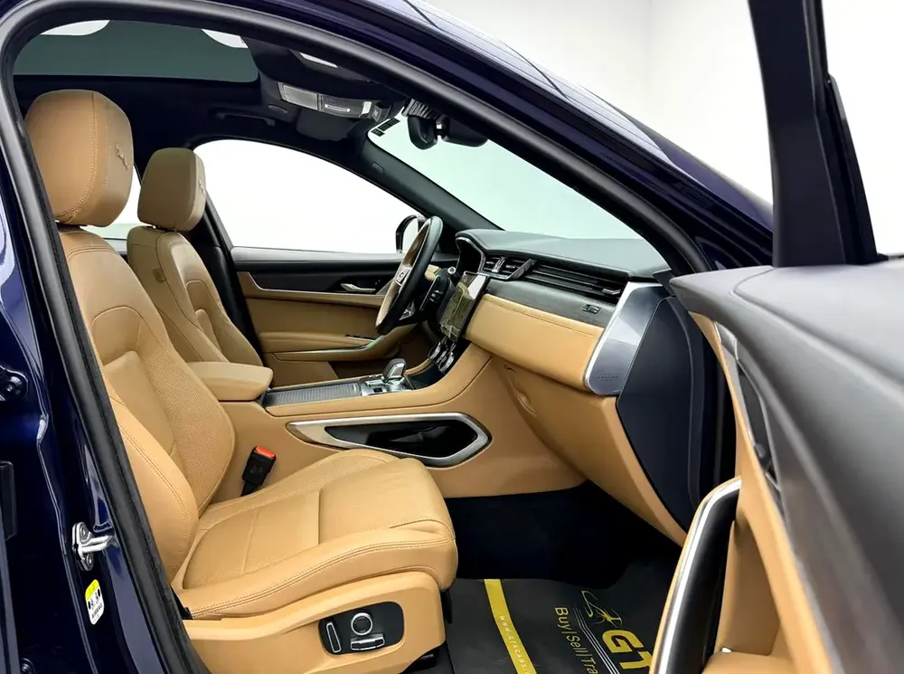 2021 Jaguar F-Pace P250, Warranty, Full Agency Service History, GCC - Image 15