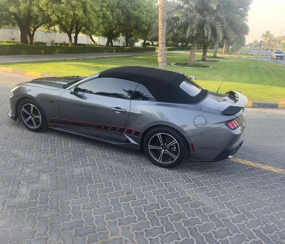 #Every vehicle includes a comprehensive warranty and service contract, ensuring reliability# - Image 13
