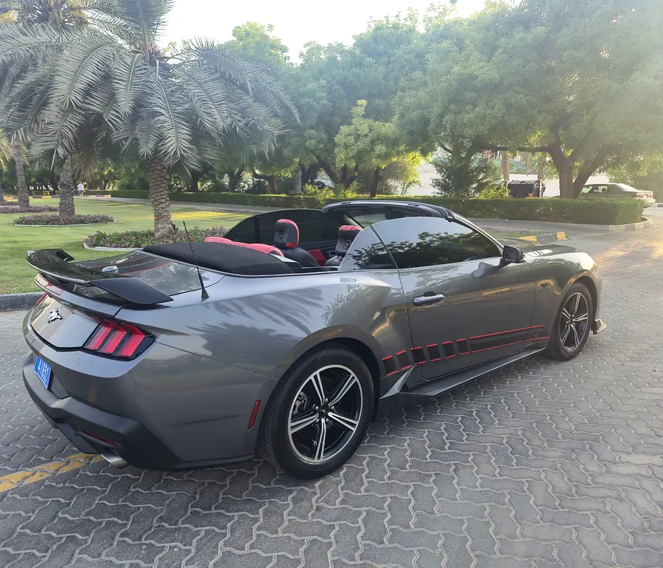 #Every vehicle includes a comprehensive warranty and service contract, ensuring reliability# - Image 17