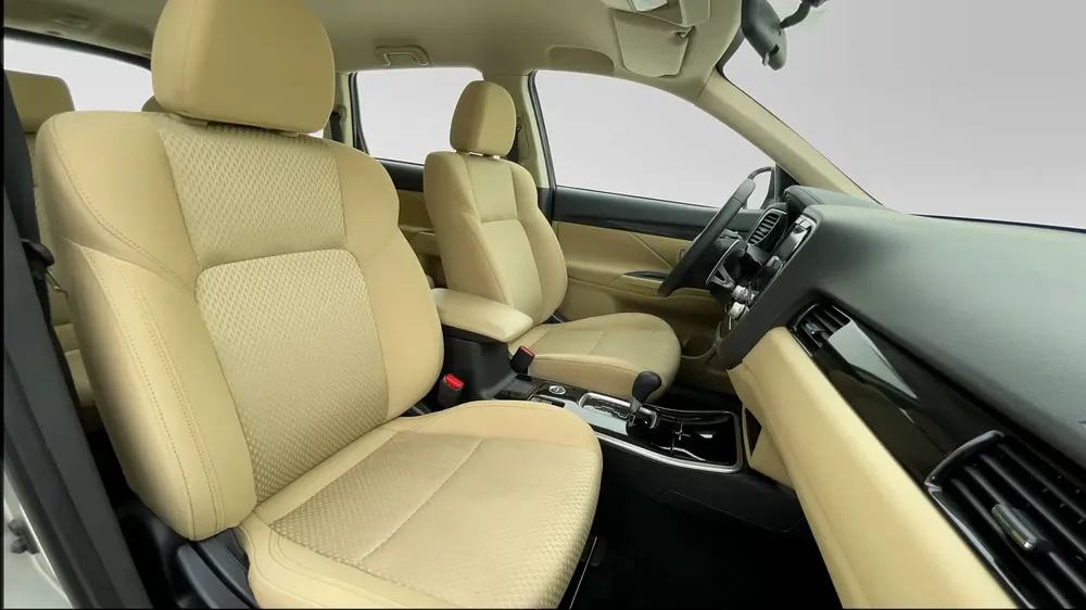 AED 955/m | 0 DP | Free 3 Months Warranty | Service History | 30D Return | MITSUBISHI OUTLANDER 2023 - Image 6