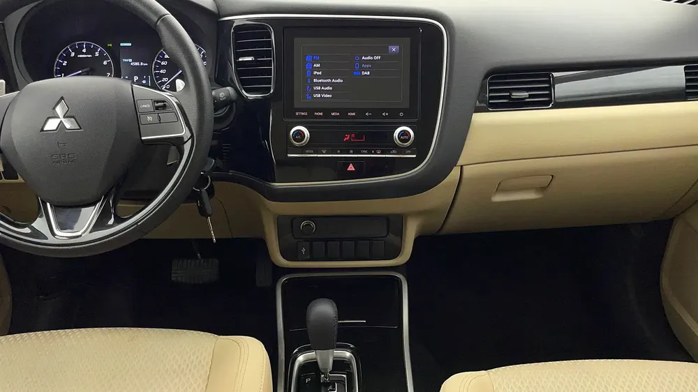 AED 955/m | 0 DP | Free 3 Months Warranty | Service History | 30D Return | MITSUBISHI OUTLANDER 2023 - Image 8