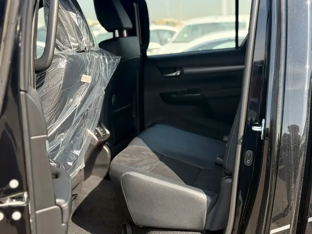 Toyota Hilux GR sport 4.0 2026 - Image 12