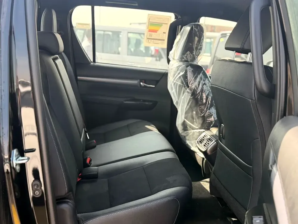 Toyota Hilux GR sport 4.0 2026 - Image 14