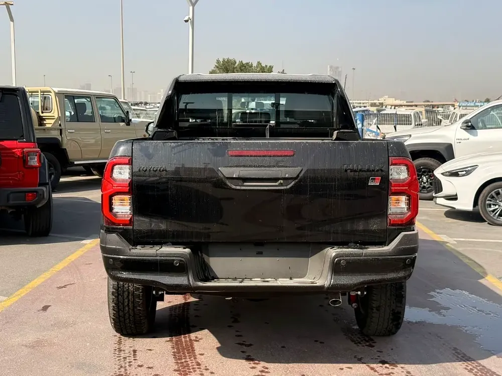 Toyota Hilux GR sport 4.0 2026 - Image 5