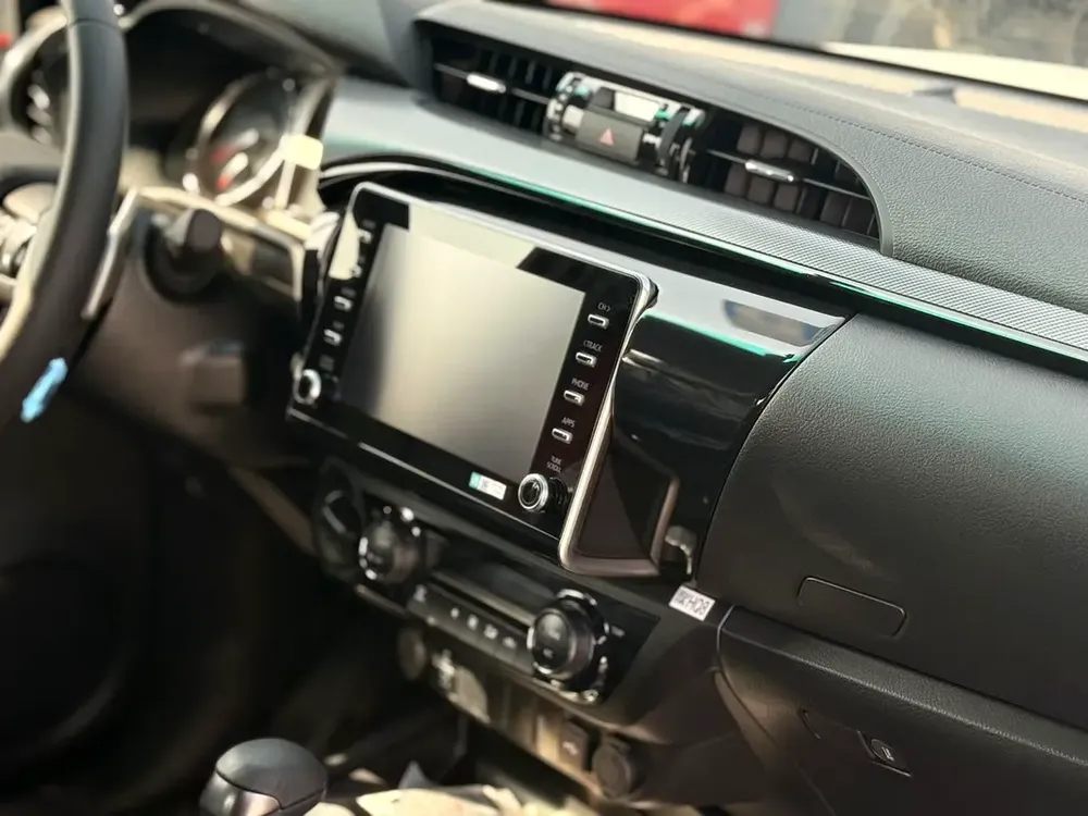 Toyota Hilux GR sport 4.0 2026 - Image 8
