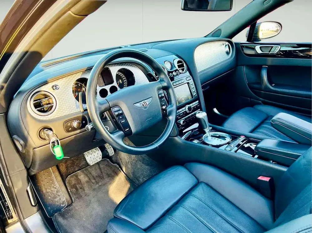 BENTLEY FLYINGSPUR | 2006 | CLEAN CAR | FRESH JAPAN IMPORT - Image 9