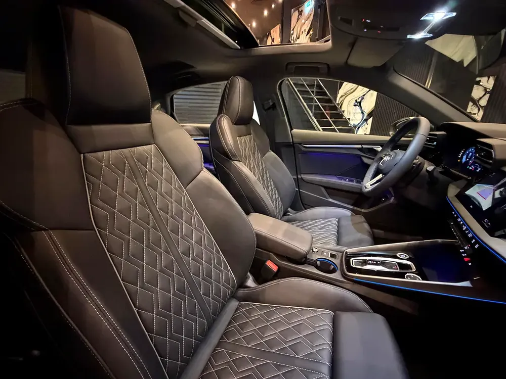 AED 1,993 PM | 0 KM | 3-Year Warranty + Service Plan | Green | Black Leather - Image 11