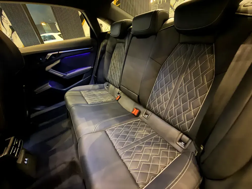AED 1,993 PM | 0 KM | 3-Year Warranty + Service Plan | Green | Black Leather - Image 13