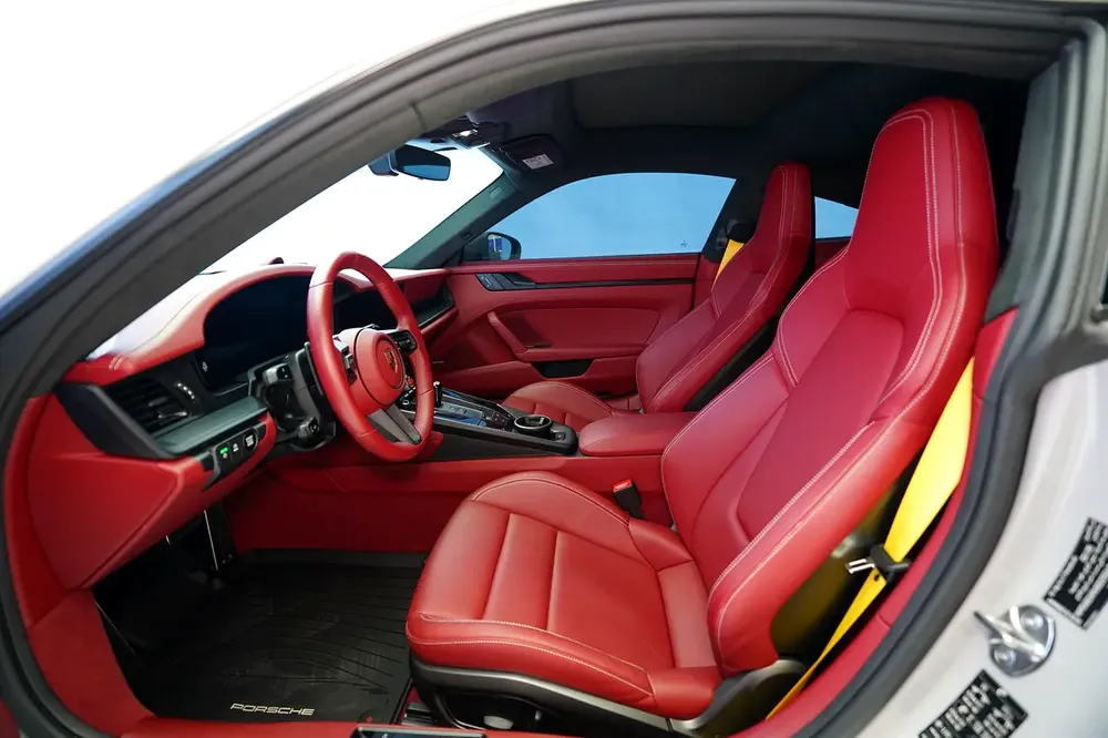 Porsche 911 Carrera GTS 2025 | GCC Specs | Like New Condition - Image 10