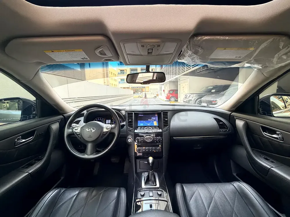 Infiniti QX70 Luxury 2018 GCC Specs - Image 10