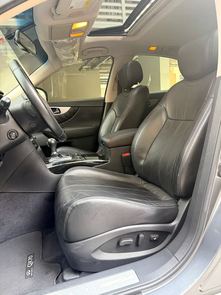 Infiniti QX70 Luxury 2018 GCC Specs - Image 12