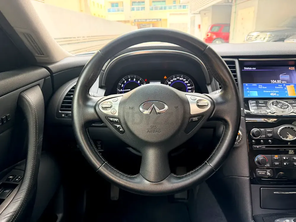 Infiniti QX70 Luxury 2018 GCC Specs - Image 14