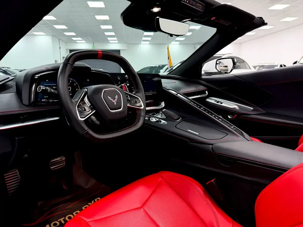 Corvette C8 electric Spyder 2024 low mileage warranty - Image 11