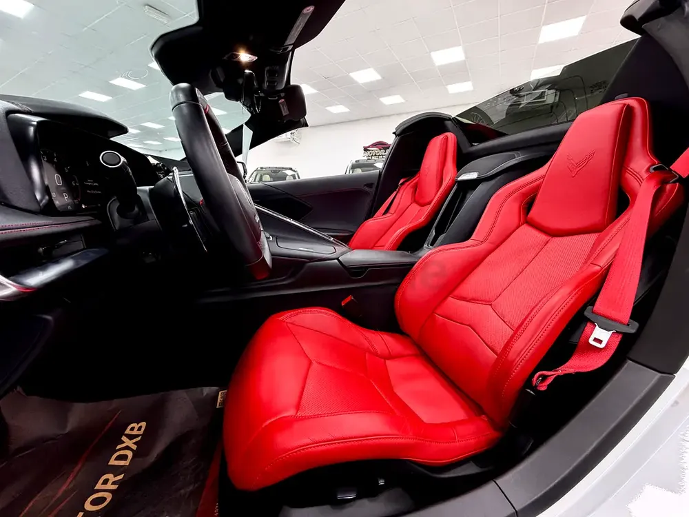 Corvette C8 electric Spyder 2024 low mileage warranty - Image 8