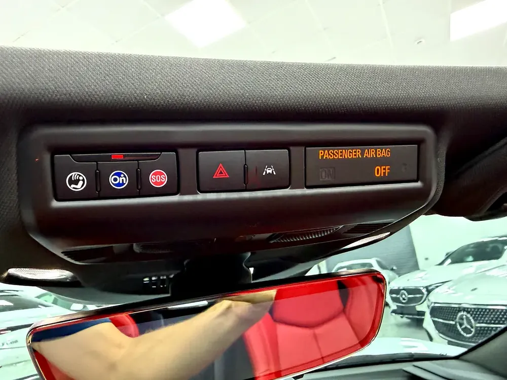 Corvette C8 electric Spyder 2024 low mileage warranty - Image 9