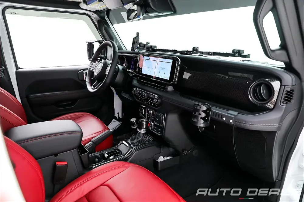2024 Jeep Rubicon 392 JL Sport Utility 4X4 Fury Gravity | GCC | Warranty | Full Service History - Image 14