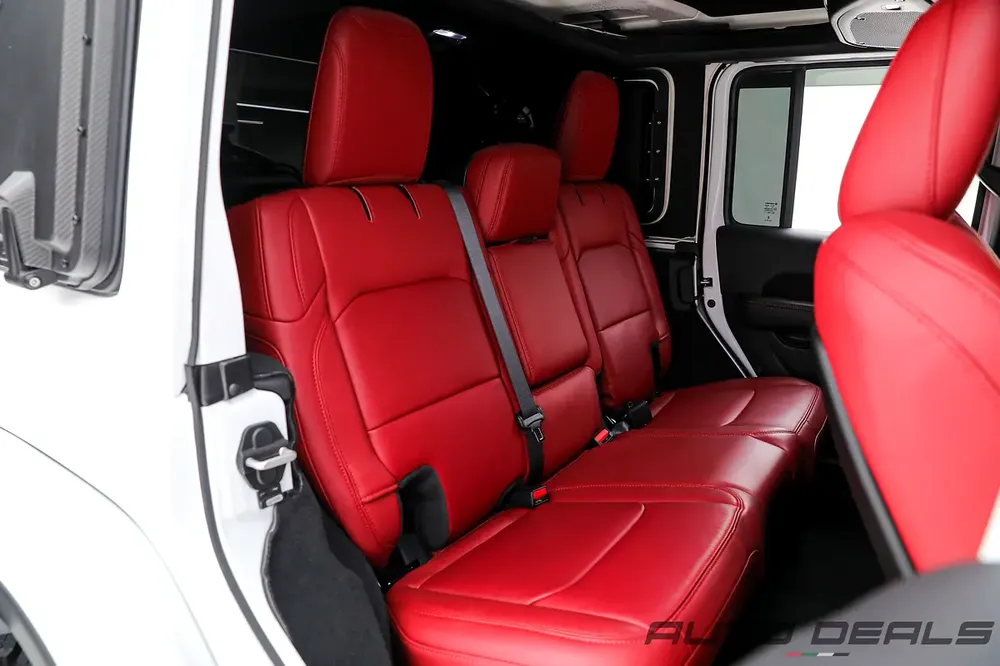 2024 Jeep Rubicon 392 JL Sport Utility 4X4 Fury Gravity | GCC | Warranty | Full Service History - Image 20