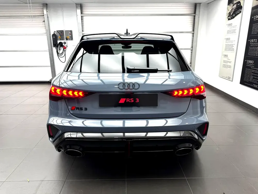 AUDI RS3 SPORTBACK 2025 Full Carbon - Image 5