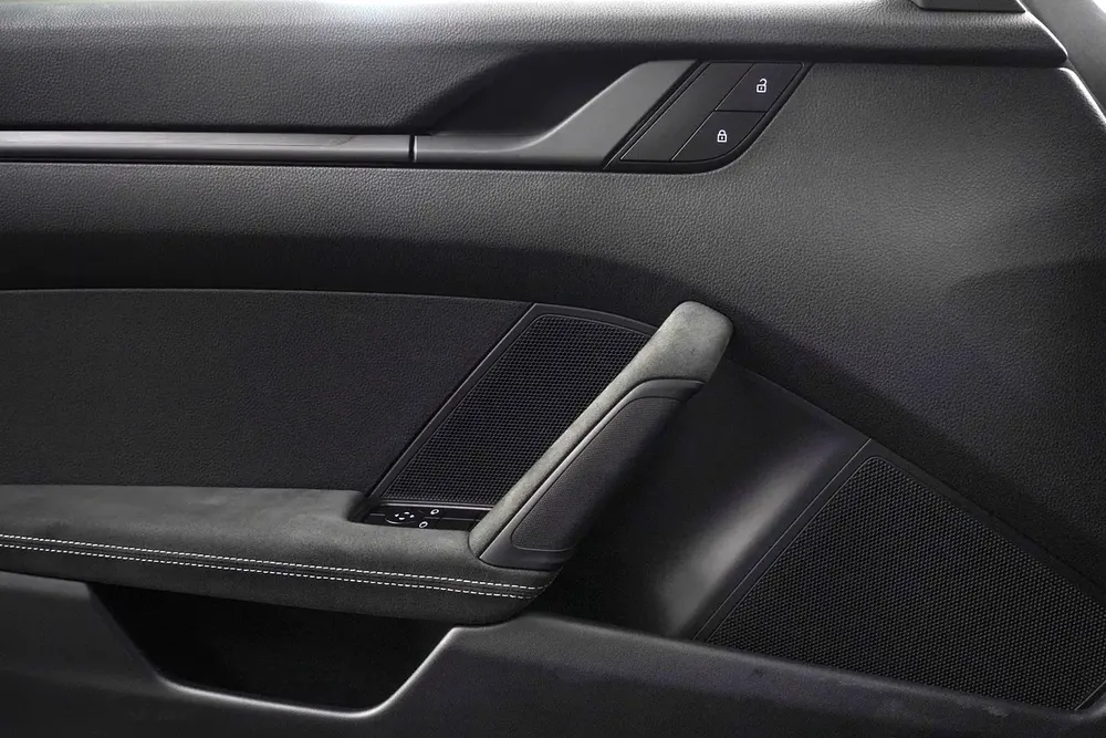 2025 PORSCHE  911  GT3 / DEALER WARRANTY - Image 13