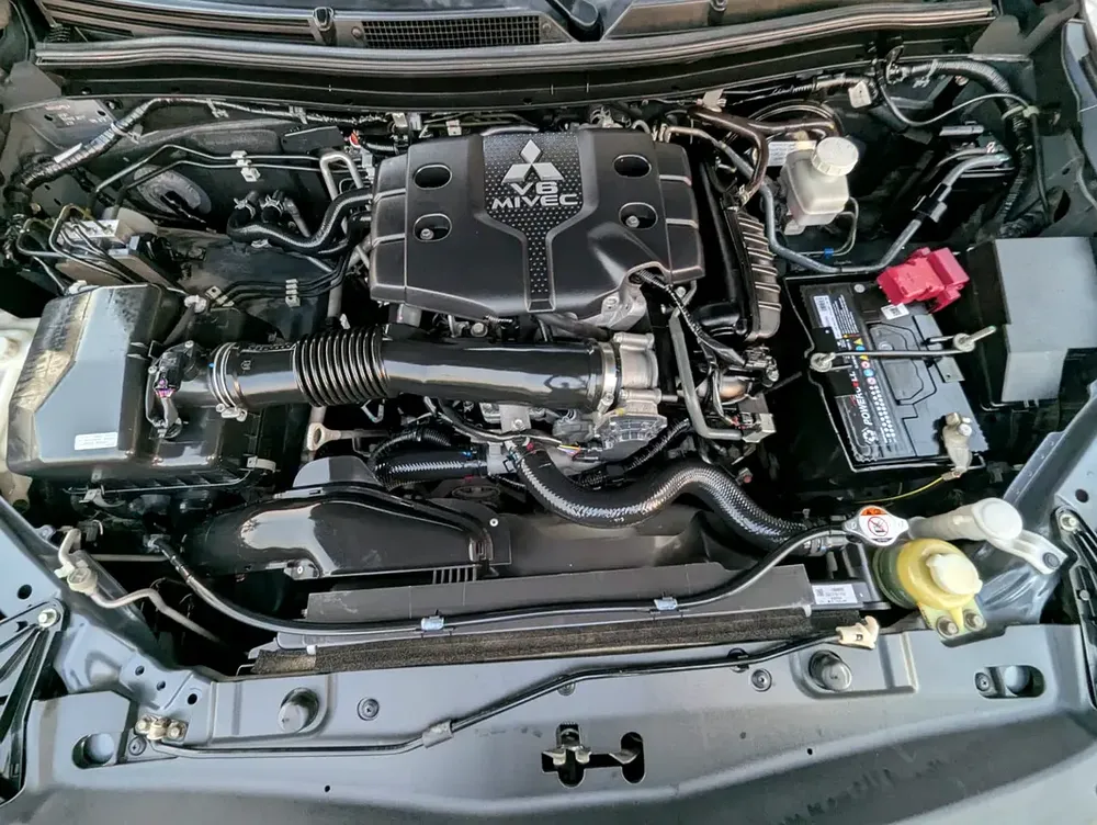 MITSUBISHI MONTERO SPORT 2021 GLS TOP LINE FULL OPTION GCC IN EXCELLENT CONDITION - Image 14