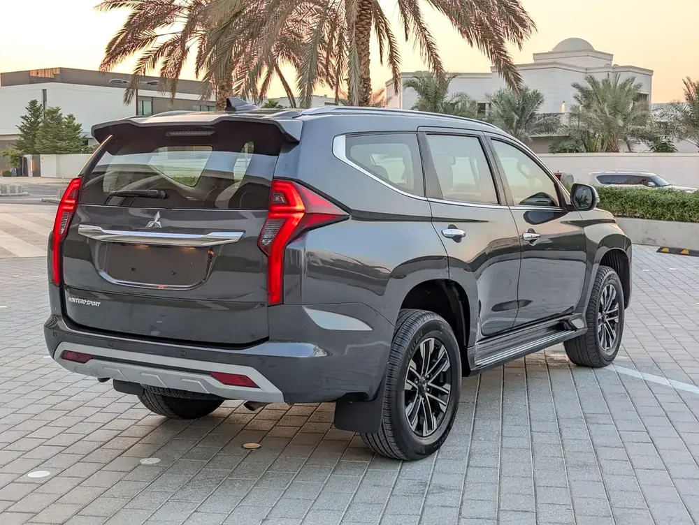 MITSUBISHI MONTERO SPORT 2021 GLS TOP LINE FULL OPTION GCC IN EXCELLENT CONDITION - Image 15