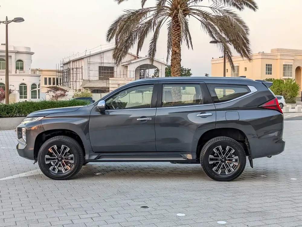 MITSUBISHI MONTERO SPORT 2021 GLS TOP LINE FULL OPTION GCC IN EXCELLENT CONDITION - Image 17