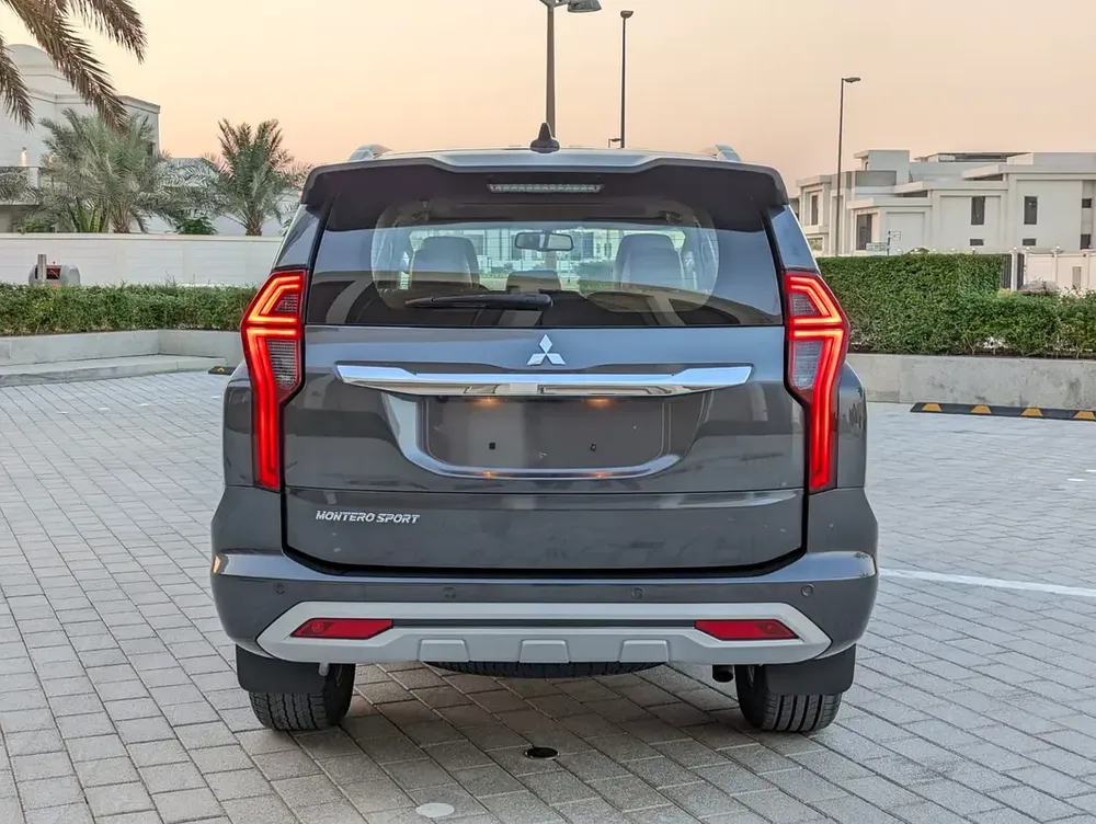 MITSUBISHI MONTERO SPORT 2021 GLS TOP LINE FULL OPTION GCC IN EXCELLENT CONDITION - Image 19