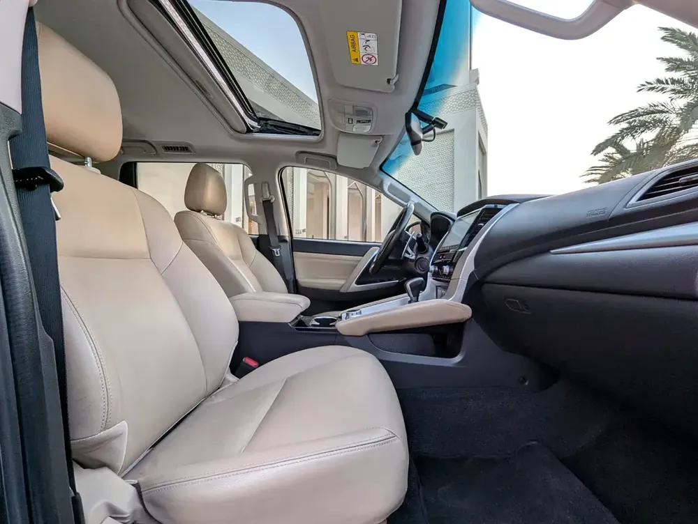 MITSUBISHI MONTERO SPORT 2021 GLS TOP LINE FULL OPTION GCC IN EXCELLENT CONDITION - Image 8