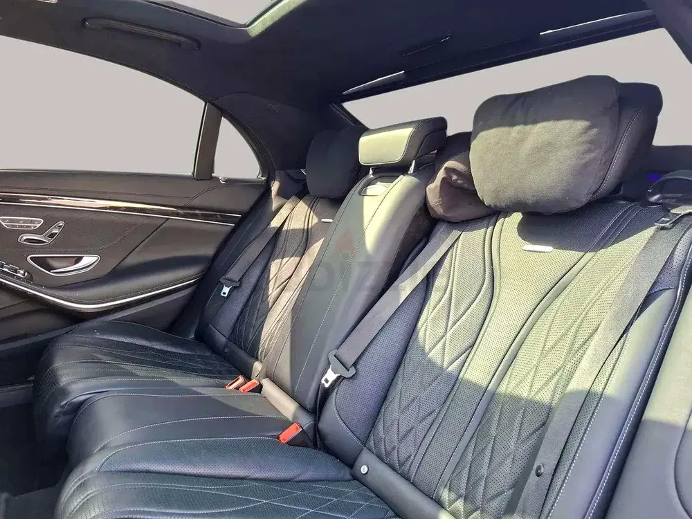 AED 4576/month | 2016 Mercedes-Benz S-Class S 63 AMG 4MATIC | Japanese Specs | Ref#459571 - Image 13