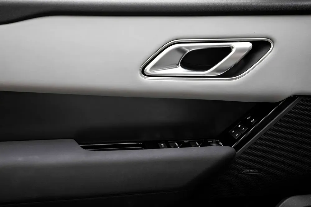 4,896 P.M |  Range Rover Velar Dynamic SE | 0% Downpayment | Perfect Condition! - Image 13