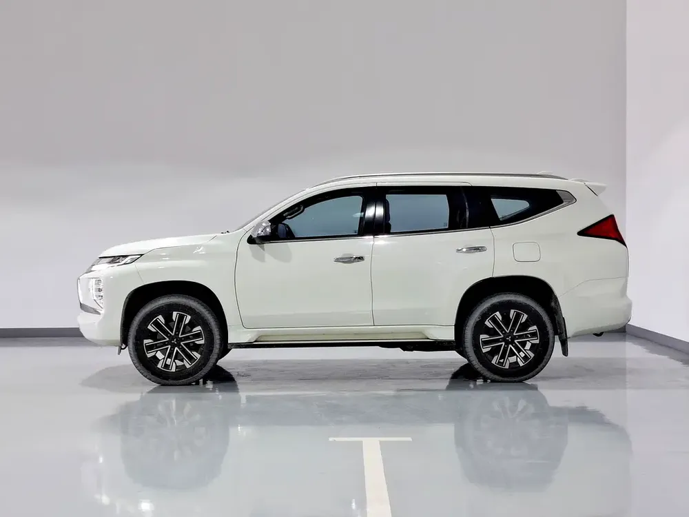 AED 1497/month | 2023 Mitsubishi Montero Sport GLS 4WD | GCC Specs | Ref#449792 - Image 5