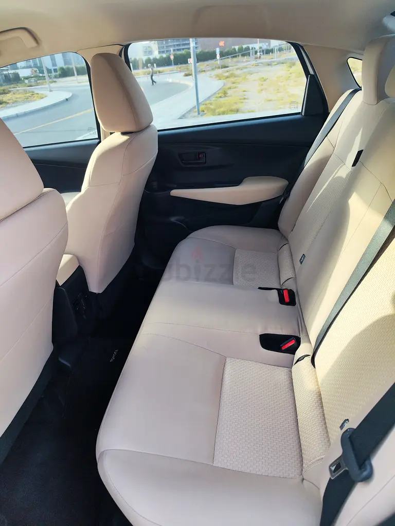 2023 Toyota Yaris E GCC | Warranty | Reverse Camera | Low Mileage - Image 7