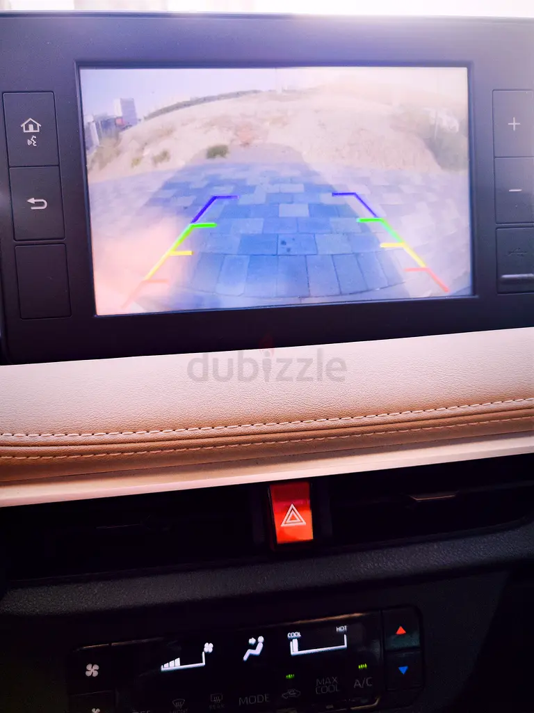 2023 Toyota Yaris E GCC | Warranty | Reverse Camera | Low Mileage - Image 9