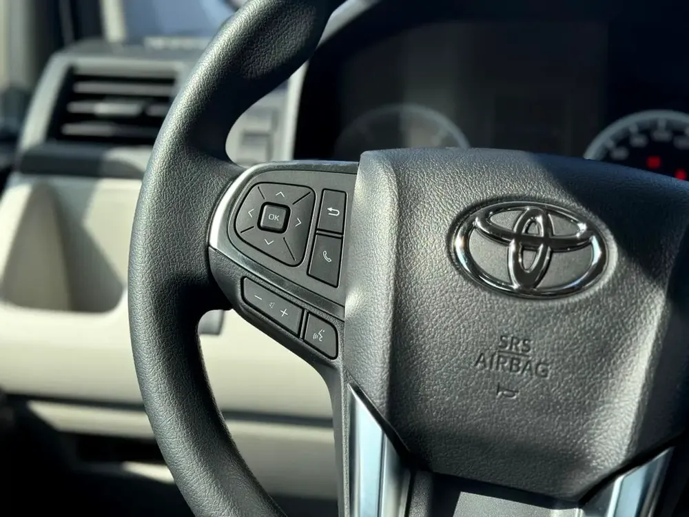 Toyota Hiace 2026 GCC Specs Brand New - Image 10