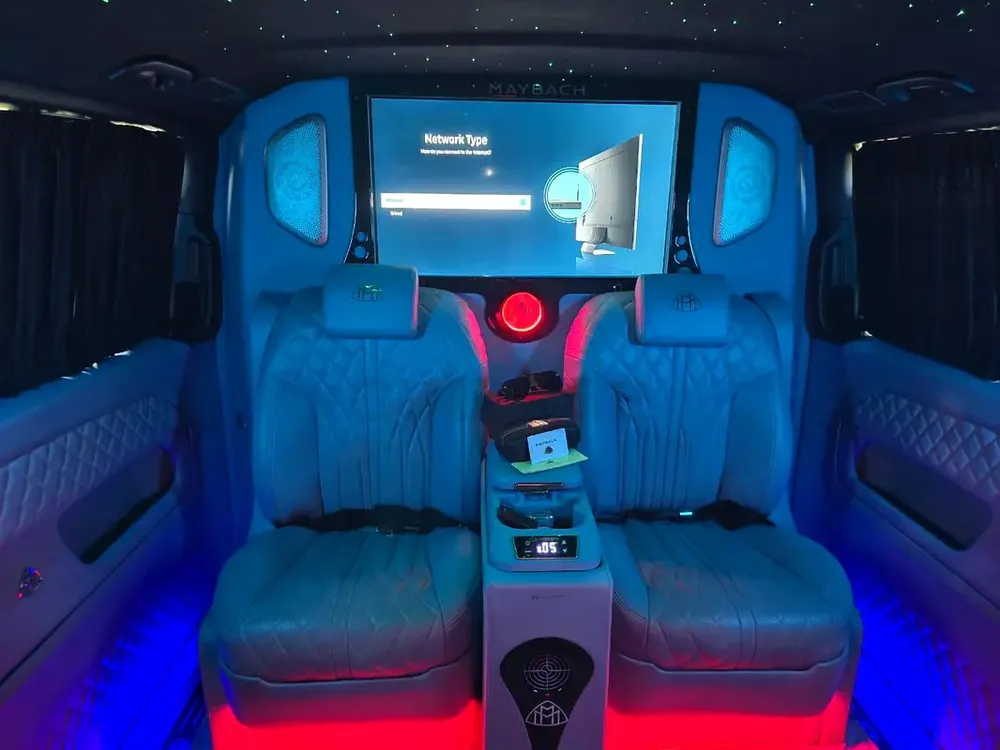 2022 Mercedes-Benz V-Class V 250 Maybach GCC Specs - Image 10