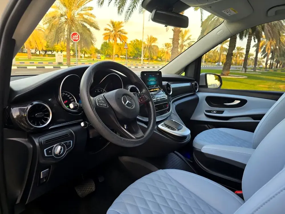 2022 Mercedes-Benz V-Class V 250 Maybach GCC Specs - Image 14
